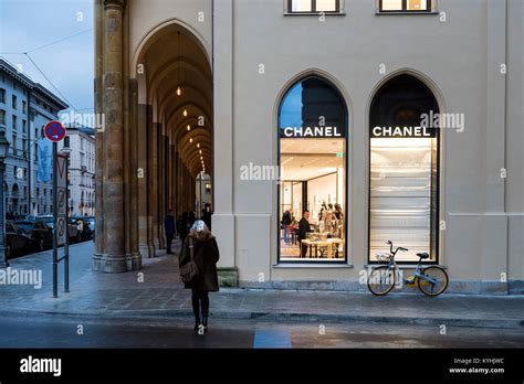 CHANEL Boutique Munich – maximilianstrasse.com